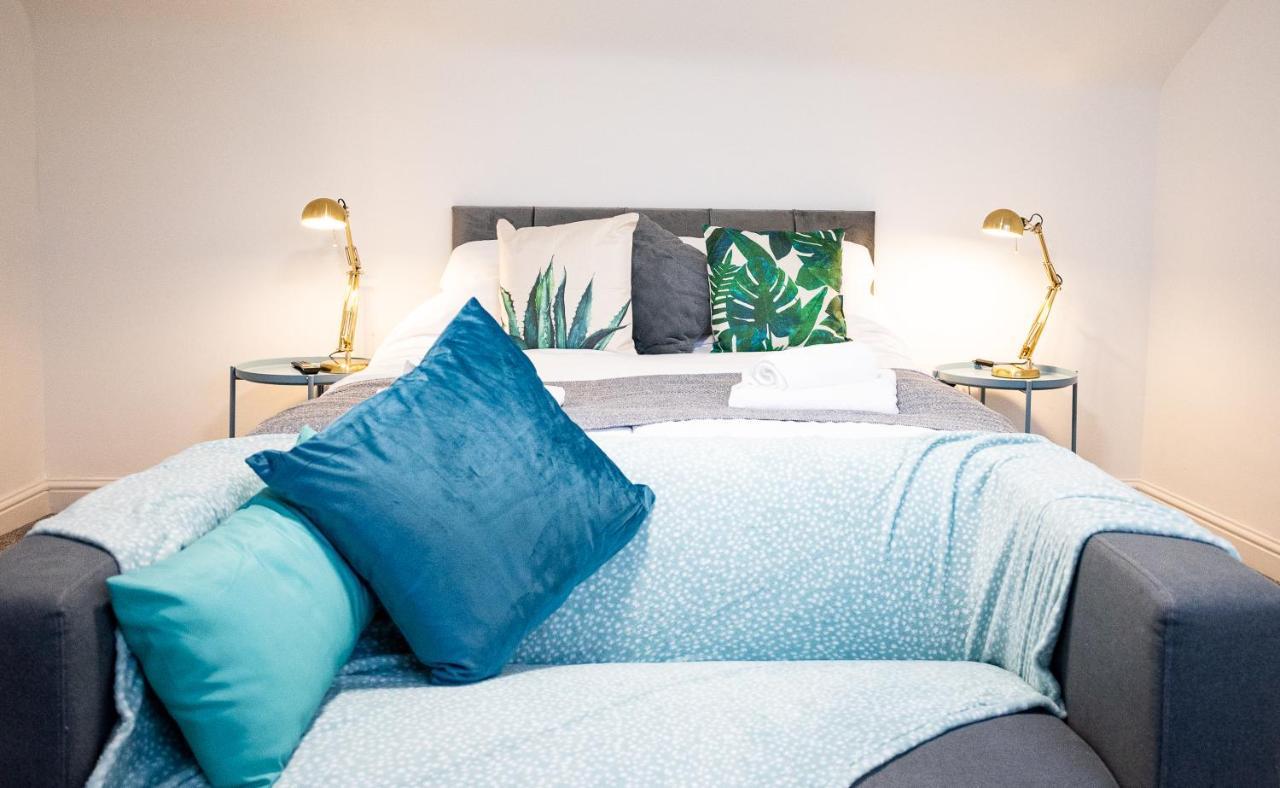Elmo River Studios - 6 En-Suites In Wallasey - Easy Parking - Short And Long Stays Welcome Eksteriør bilde